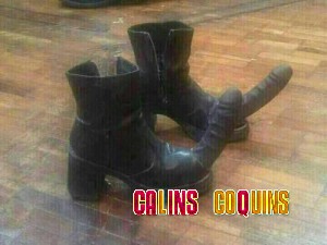Le coup de pied au cul!